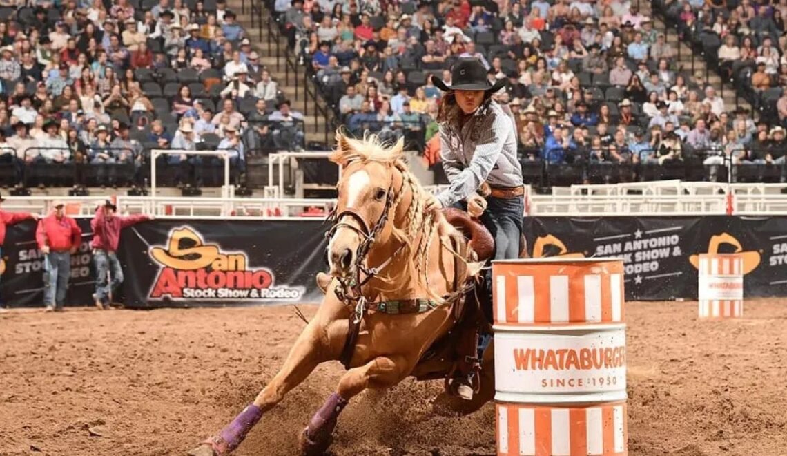 Hailey Kinsel NFR Arena Record in Barrel Racing