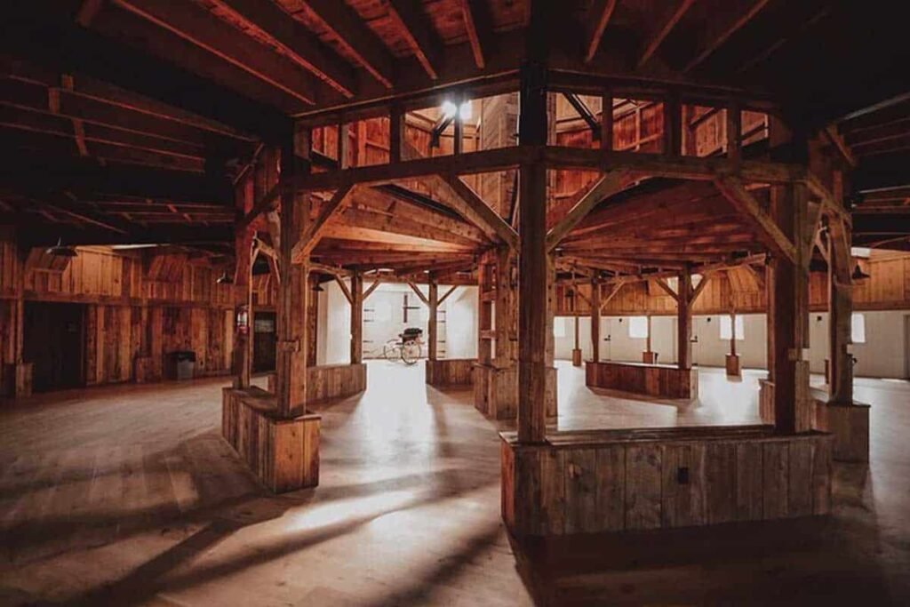 Round Barn 0281