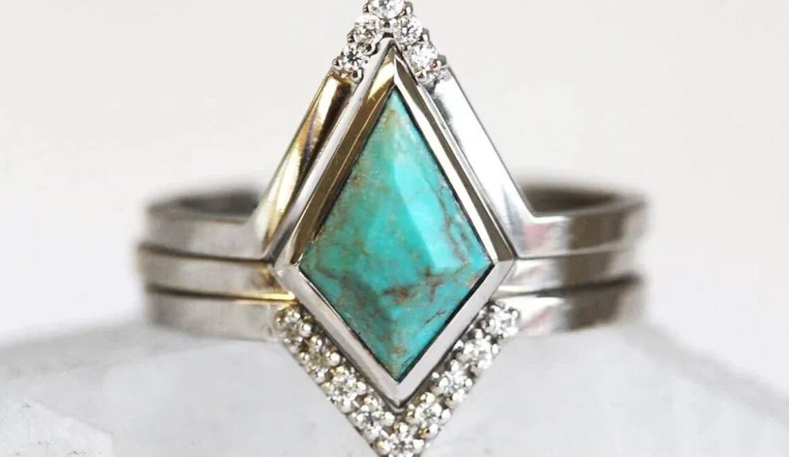 10 Dreamy Turquoise Engagement Rings You’ll Love