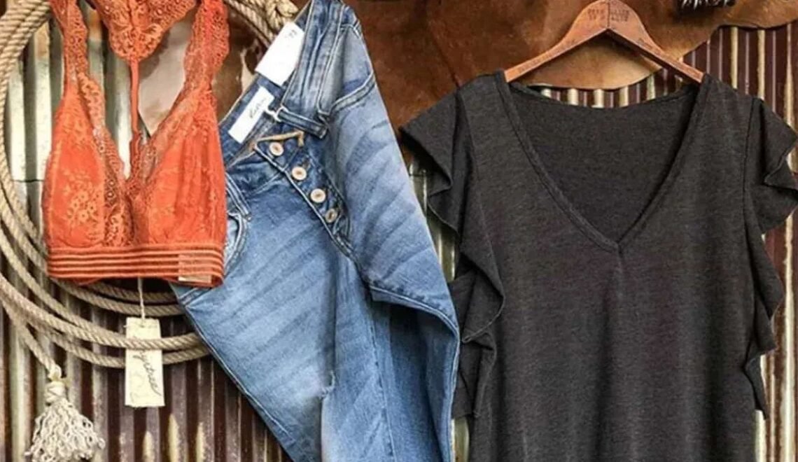 7 Chic At-Home Savannah Styles to Revamp Your Wardrobe